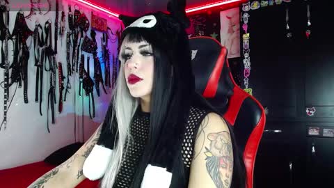      online show from January 2025 11:09:01 PM