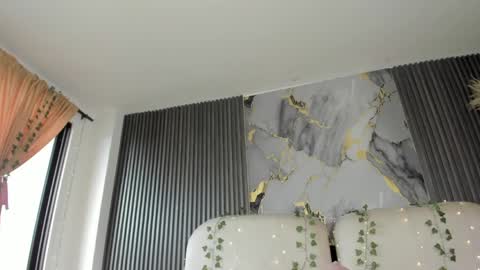 Janne  online show from April 2026 09:34:01 PM