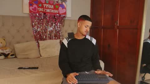 janomar01 online show from February 2026 06:48:01 PM