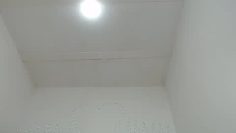 Monik online show from November 2025 07:12:01 PM