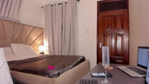 Snapshot of jasmin_melons chatting on February 2026 11:00:01 PM jasmin_melons online show from February 2026 11:00:01 PM