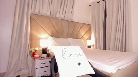 Snapshot of jasmin_melons chatting on February 2026 10:32:01 PM jasmin_melons online show from February 2026 10:32:01 PM