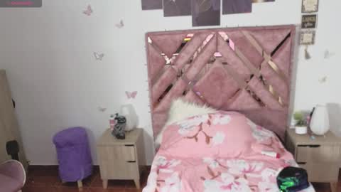 JASMINE  online show from November 2025 10:52:02 AM