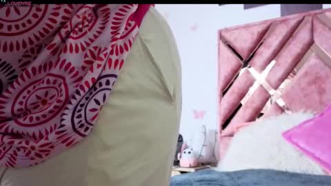 JASMINE  online show from November 2025 11:09:02 AM