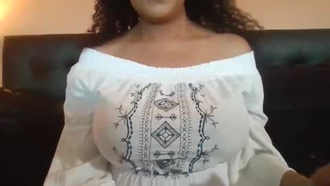 Snapshot of jasmine_devine1 chatting on May 2026 07:00:02 PM Jasmine online show from May 2026 07:00:02 PM