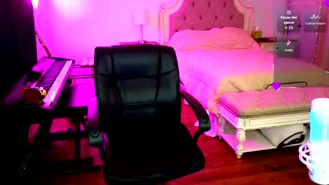 Snapshot of jasminewinters chatting on February 2026 12:30:02 PM Jasmine Winters online show from February 2026 12:30:02 PM