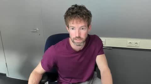 Snapshot of jasonberg29 chatting on April 2026 01:15:01 PM Jason online show from April 2026 01:15:01 PM