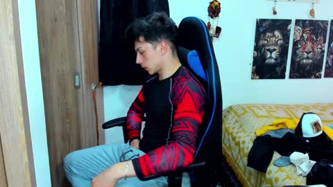 Javier online show from January 2025 09:30:02 PM