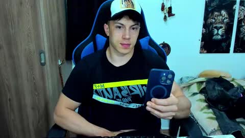 Javier online show from February 2025 02:19:02 AM