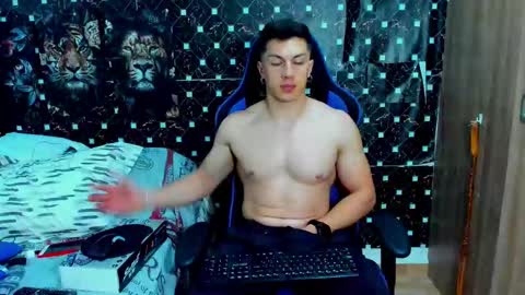 Snapshot of javiersexymann chatting on February 2026 05:05:01 AM Javier online show from February 2026 05:05:01 AM