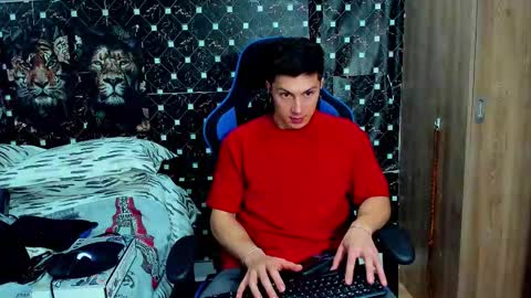 Snapshot of javiersexymann chatting on February 2026 10:51:02 PM Javier online show from February 2026 10:51:02 PM