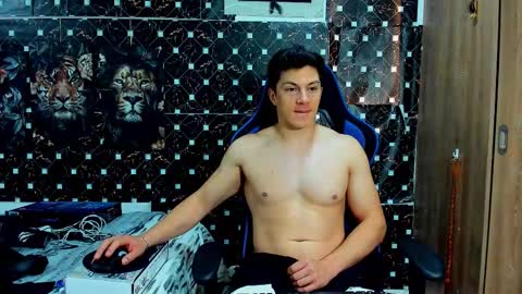 Javier online show from March 2026 08:15:02 PM