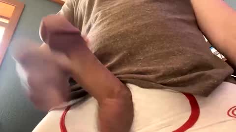 Snapshot of jawssharkparty chatting on January 2025 06:55:02 PM Jaws online show from January 2025 06:55:02 PM