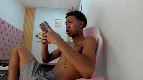 jax_maliq online show from November 2025 04:35:02 AM