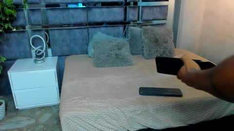 jay jhonson online show from February 2026 04:19:01 AM