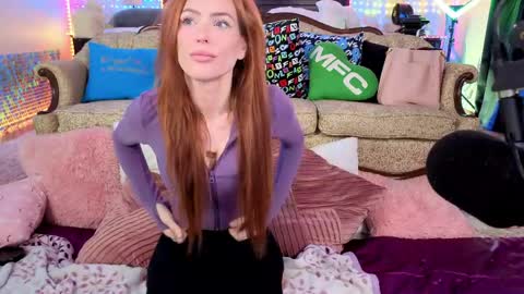 Snapshot of jaybeitsme chatting on May 2026 08:26:02 PM JennyBlighe online show from May 2026 08:26:02 PM