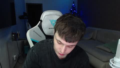 Jayce online show from December 2024 09:06:02 PM