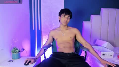 jaycobblack1 online show from October 2025 12:15:02 PM