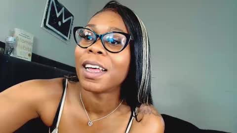 Naomiruty online show from March 2026 01:53:02 AM