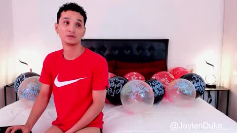 Jaylen and duke online show from December 2025 12:01:02 PM