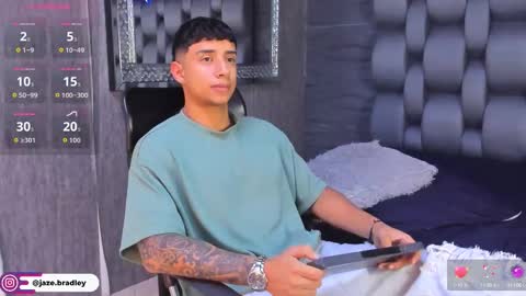 jaze_bradley online show from October 2025 11:32:02 AM