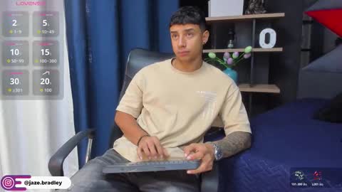 jaze_bradley online show from October 2025 11:33:02 AM