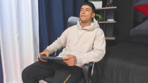 jaze_bradley online show from December 2025 11:06:01 AM