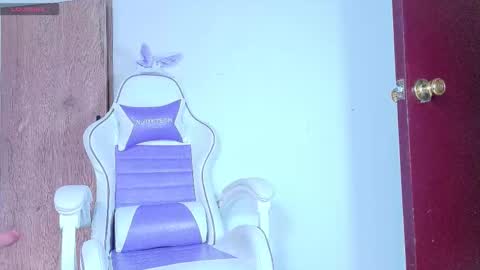 Snapshot of jazmin_barreraa chatting on October 2025 06:49:02 PM jazmin  online show from October 2025 06:49:02 PM