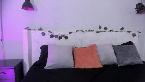 Jazmin online show from March 2026 02:04:02 AM