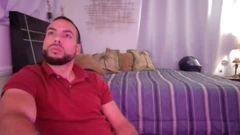 JcMax305 online show from March 2025 04:17:02 PM