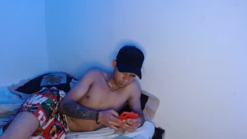 Snapshot of jeampier_sexy chatting on December 2024 02:25:02 AM jeampier_sexy online show from December 2024 02:25:02 AM