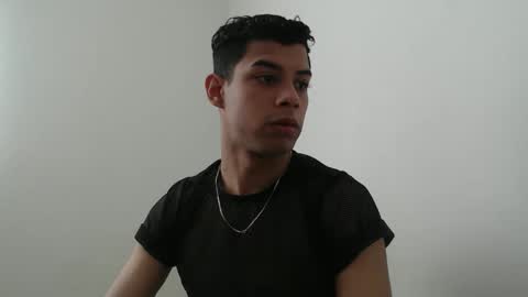 Snapshot of jeampier_sexy chatting on January 2025 06:47:01 PM jeampier_sexy online show from January 2025 06:47:01 PM