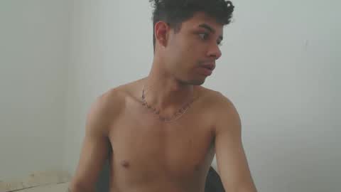 Snapshot of jeampier_sexy chatting on January 2025 07:42:01 PM jeampier_sexy online show from January 2025 07:42:01 PM