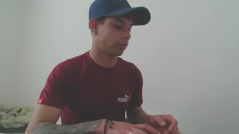 Snapshot of jeampier_sexy chatting on February 2025 09:44:02 PM jeampier_sexy online show from February 2025 09:44:02 PM