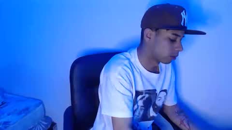 Snapshot of jeampier_sexy chatting on October 2025 12:19:01 AM jeampier_sexy online show from October 2025 12:19:01 AM