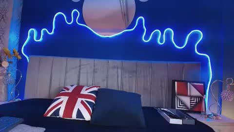 Jean online show from March 2026 07:54:01 PM