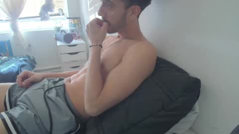 Snapshot of jeanpierbello7 chatting on April 2026 04:20:01 PM jean pier bello Silva online show from April 2026 04:20:01 PM