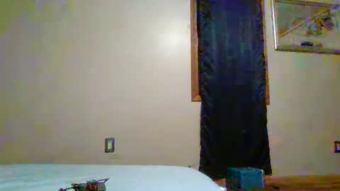 jearnold44 online show from January 2025 04:29:01 AM