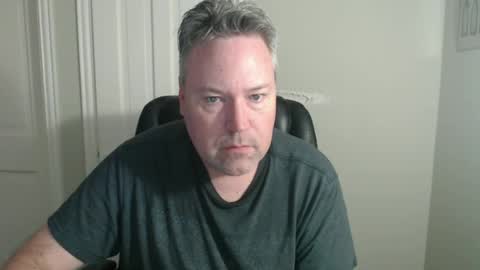 Snapshot of jeb5150 chatting on October 2025 06:38:02 PM JE online show from October 2025 06:38:02 PM