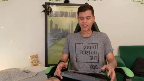 Snapshot of jebbins chatting on March 2026 05:52:02 PM jebbins online show from March 2026 05:52:02 PM