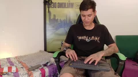 Snapshot of jebbins chatting on April 2026 04:24:02 AM jebbins online show from April 2026 04:24:02 AM