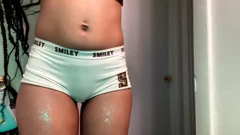 Snapshot of jeddahdolly chatting on January 2025 08:10:02 PM jeddahdolly online show from January 2025 08:10:02 PM