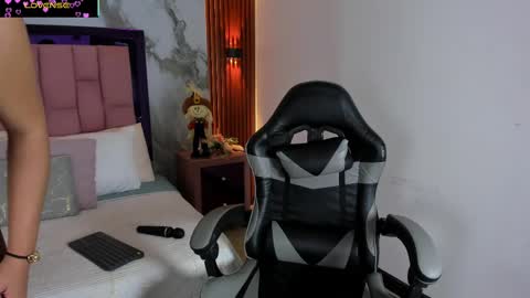 Snapshot of jeen_taylor chatting on October 2025 08:40:02 PM Jeen Taylor online show from October 2025 08:40:02 PM