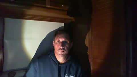 Snapshot of jef74700 chatting on May 2026 04:29:02 AM Jrme online show from May 2026 04:29:02 AM