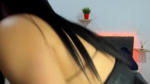  ashley   online show from January 2025 01:04:01 AM