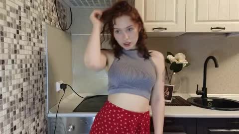 Snapshot of jelly_cherry chatting on January 2025 09:36:01 PM Emily online show from January 2025 09:36:01 PM