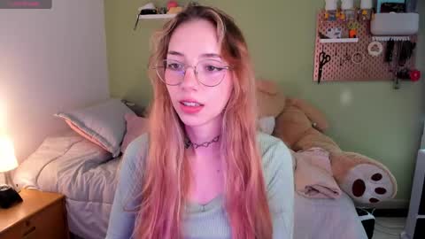 Snapshot of jelly_w5 chatting on May 2026 11:09:01 PM Jelly online show from May 2026 11:09:01 PM