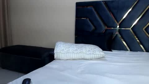 Jemmi online show from January 2025 01:35:01 PM