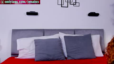 Jennalux online show from April 2026 01:34:02 AM