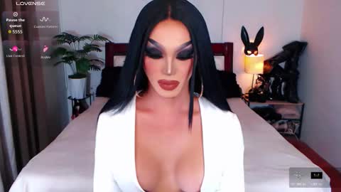 Queen Jenifer online show from January 2026 06:50:02 AM